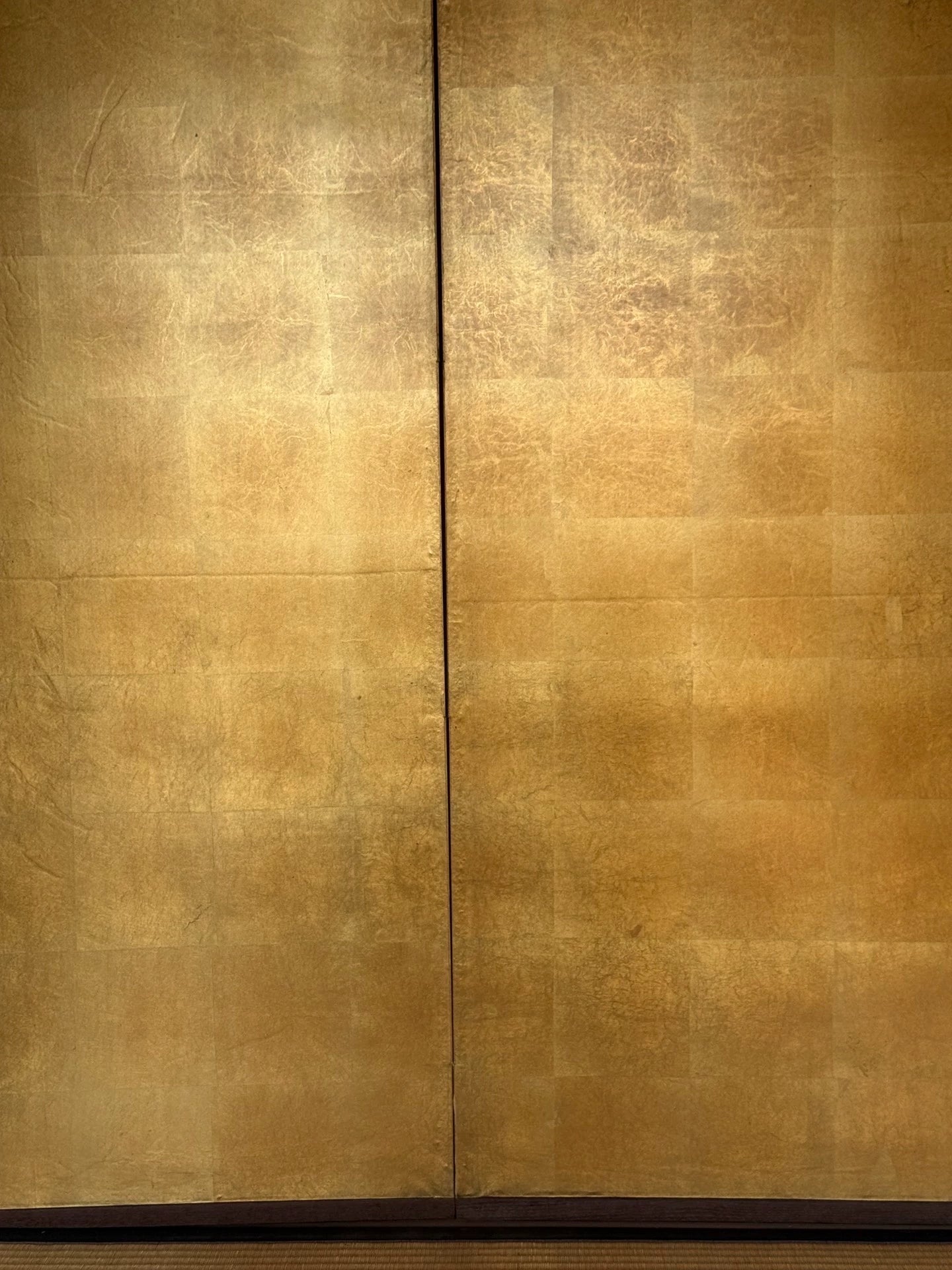 Golden Mirror 151